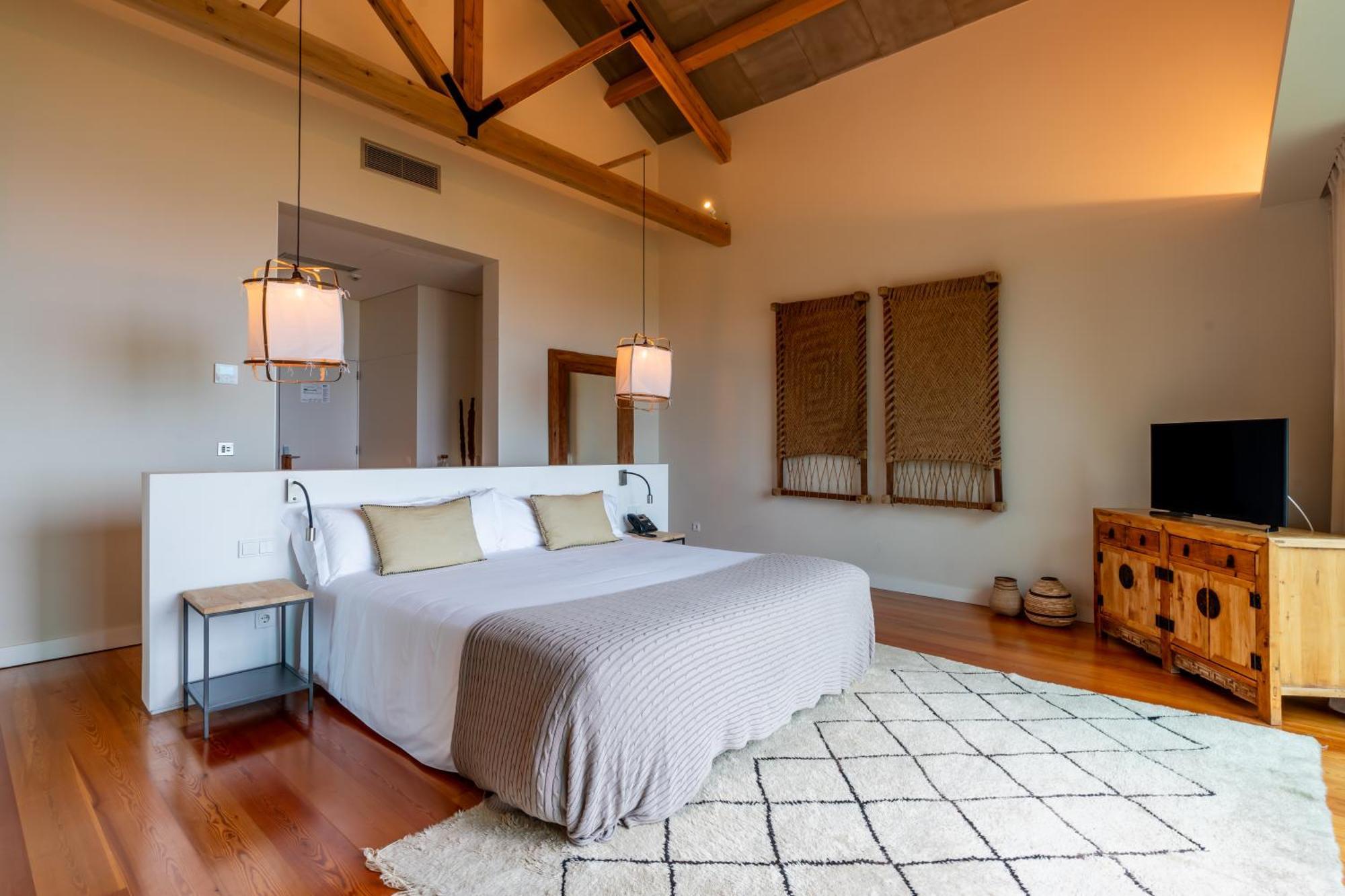 Sensi Azores Nature And Spa Ginetes Exterior foto A bedroom at the hotel