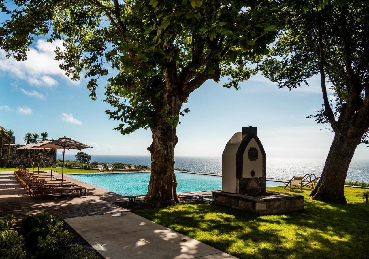 Sensi Azores Nature And Spa Ginetes Exterior foto The swimming pool at the hotel
